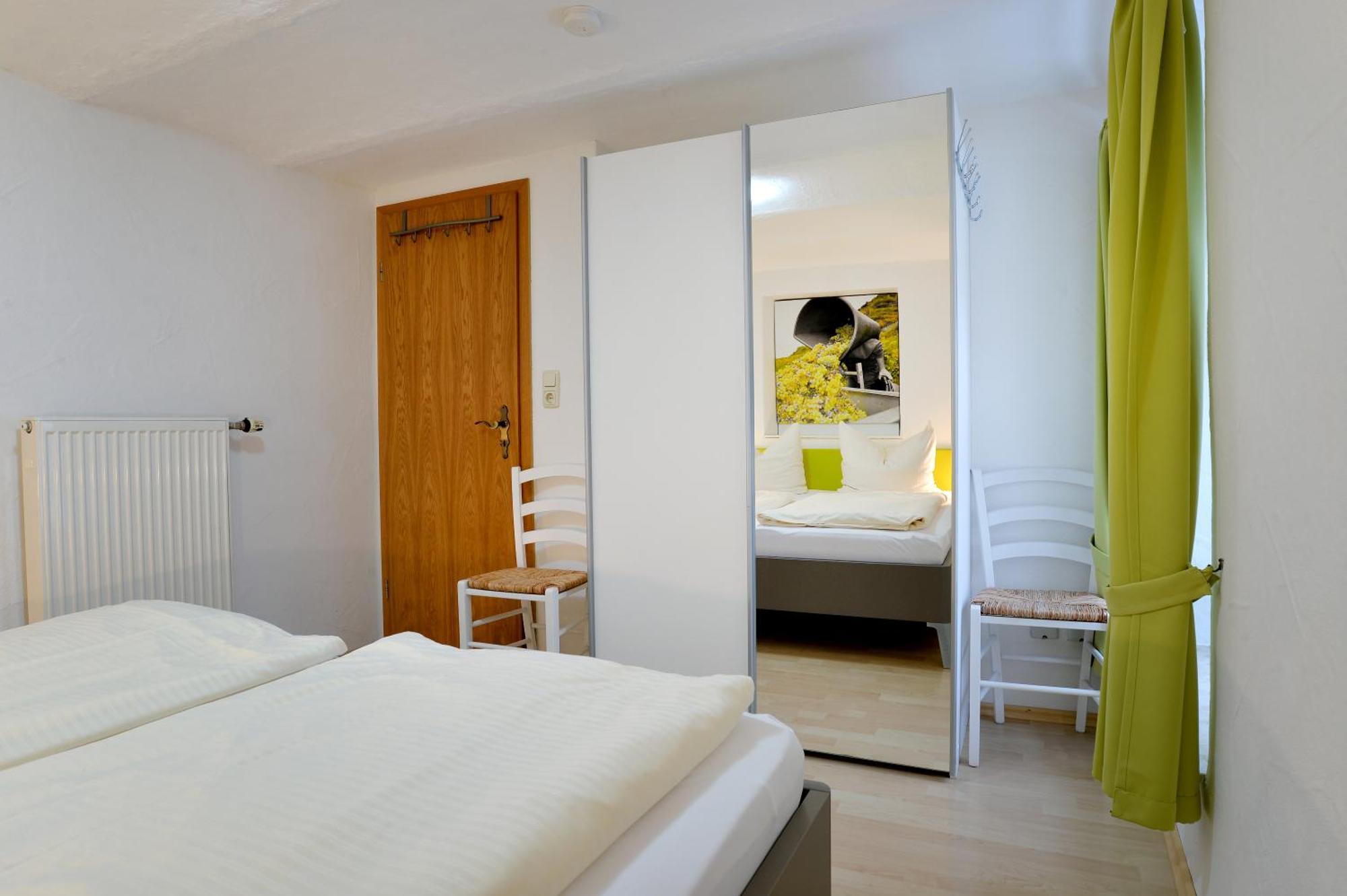 Ferienwohnung Weingut Hommes Ernst Exterior foto