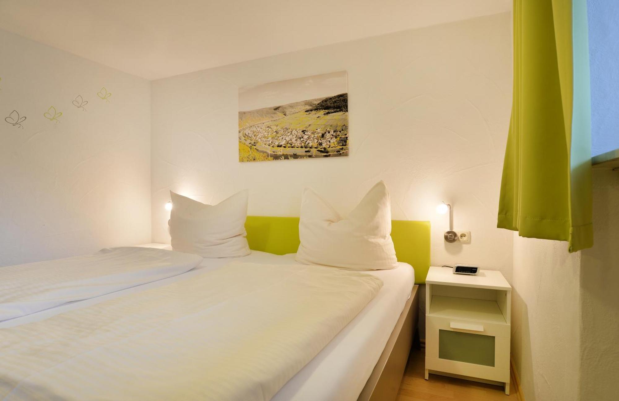 Ferienwohnung Weingut Hommes Ernst Exterior foto