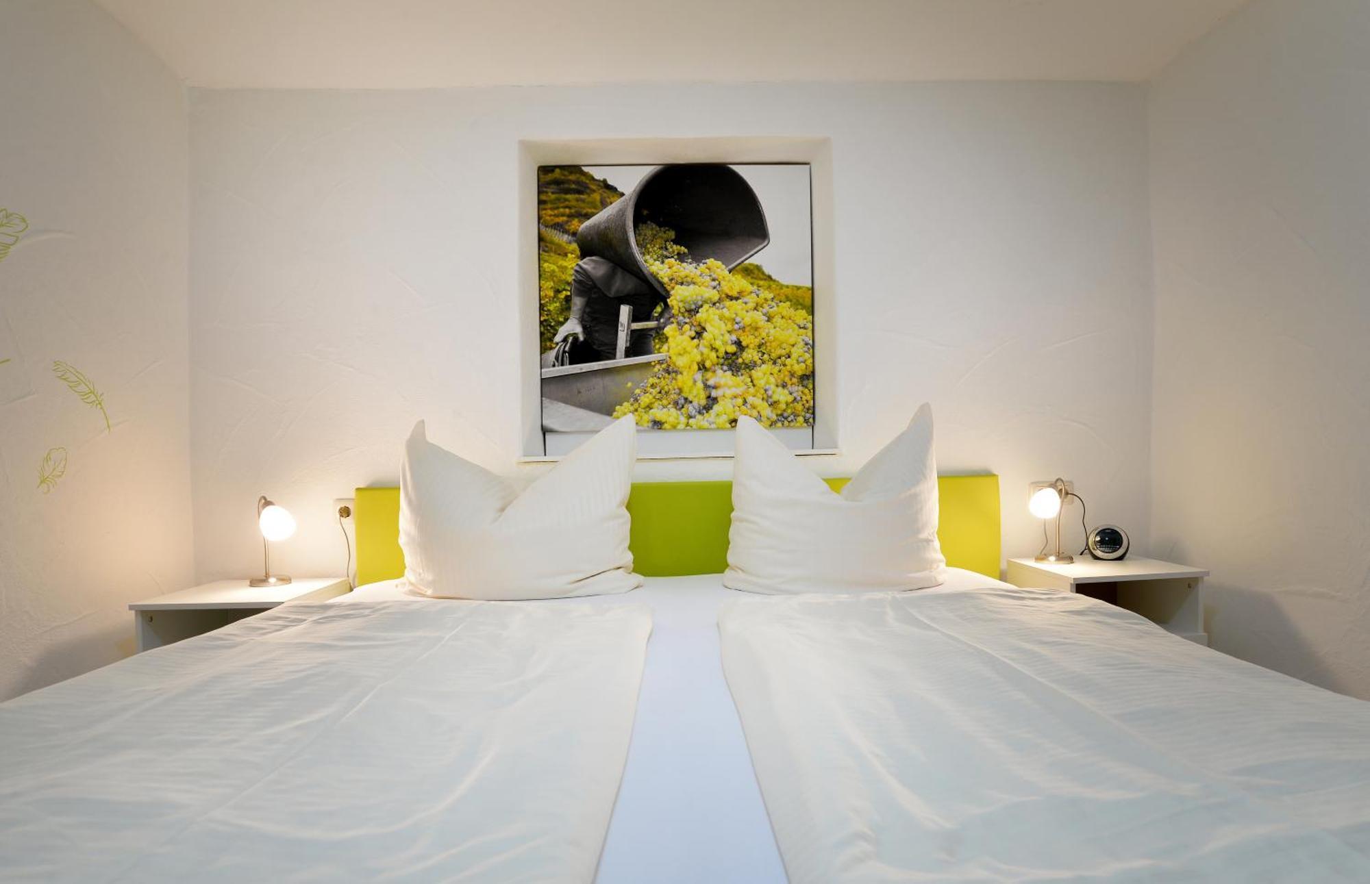 Ferienwohnung Weingut Hommes Ernst Zimmer foto