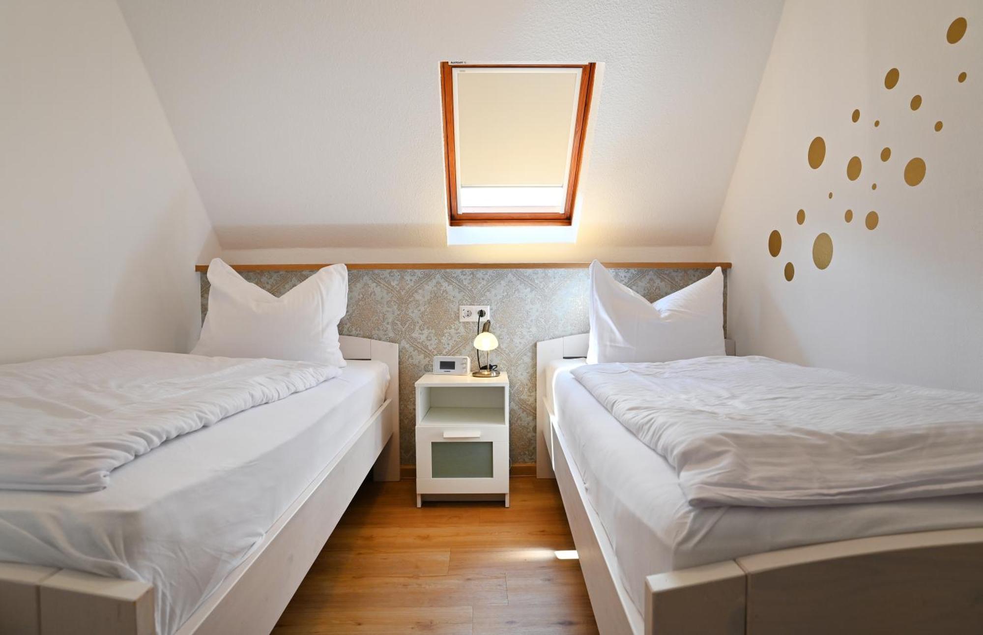 Ferienwohnung Weingut Hommes Ernst Exterior foto